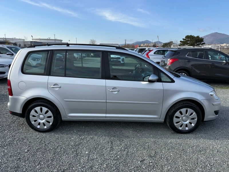 VW Touran (KATO НОВА)^(МЕТАН), снимка 4 - Автомобили и джипове - 52802811