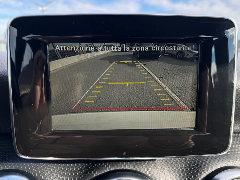 Mercedes-Benz A 180 Sport, снимка 15 - Автомобили и джипове - 52912411