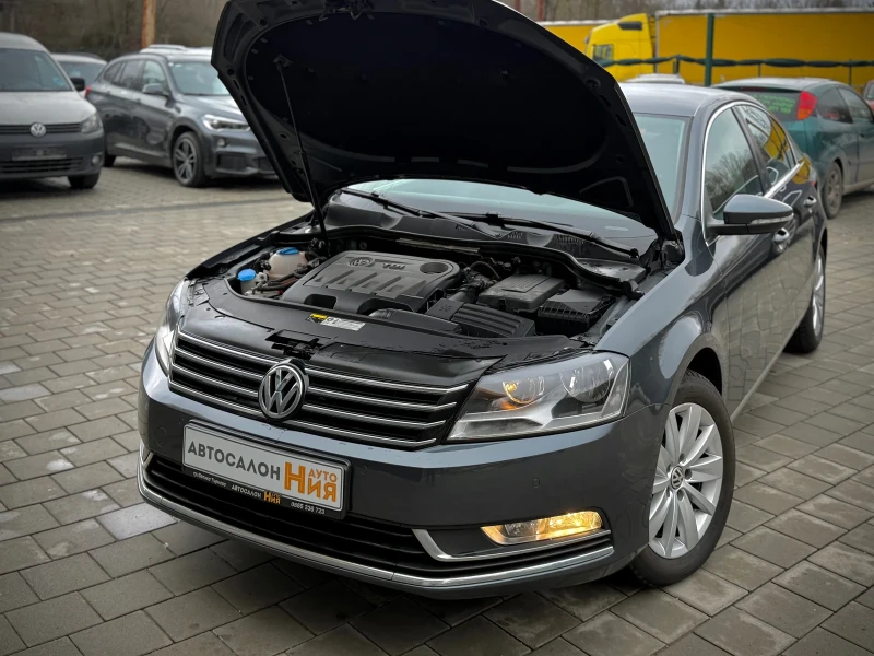 VW Passat 2.0TDI * NAVI* Climatronic* Tempomat* Подгрев* , снимка 12 - Автомобили и джипове - 53293137