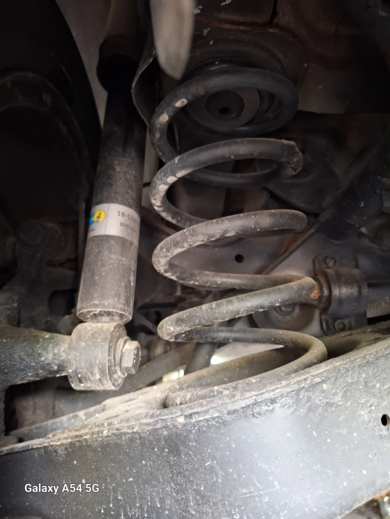 VW Touran, снимка 10 - Автомобили и джипове - 53344469