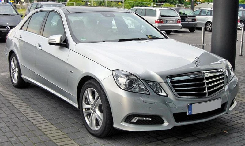 Mercedes-Benz E 250 10-Броя!!! На части Е220,,Е350 4MATIC,, E250!!!!, снимка 4 - Автомобили и джипове - 46854851