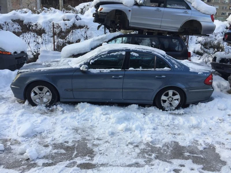 Mercedes-Benz E 220 2.2 CDI W211, снимка 10 - Автомобили и джипове - 43182007