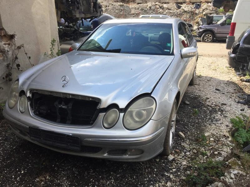 Mercedes-Benz E 220 2.2 CDI W211, снимка 1 - Автомобили и джипове - 43182007