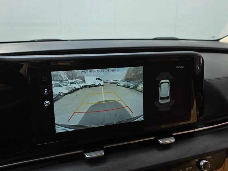 Kia Carnival 2.2 Automatic, снимка 15 - Автомобили и джипове - 55476965
