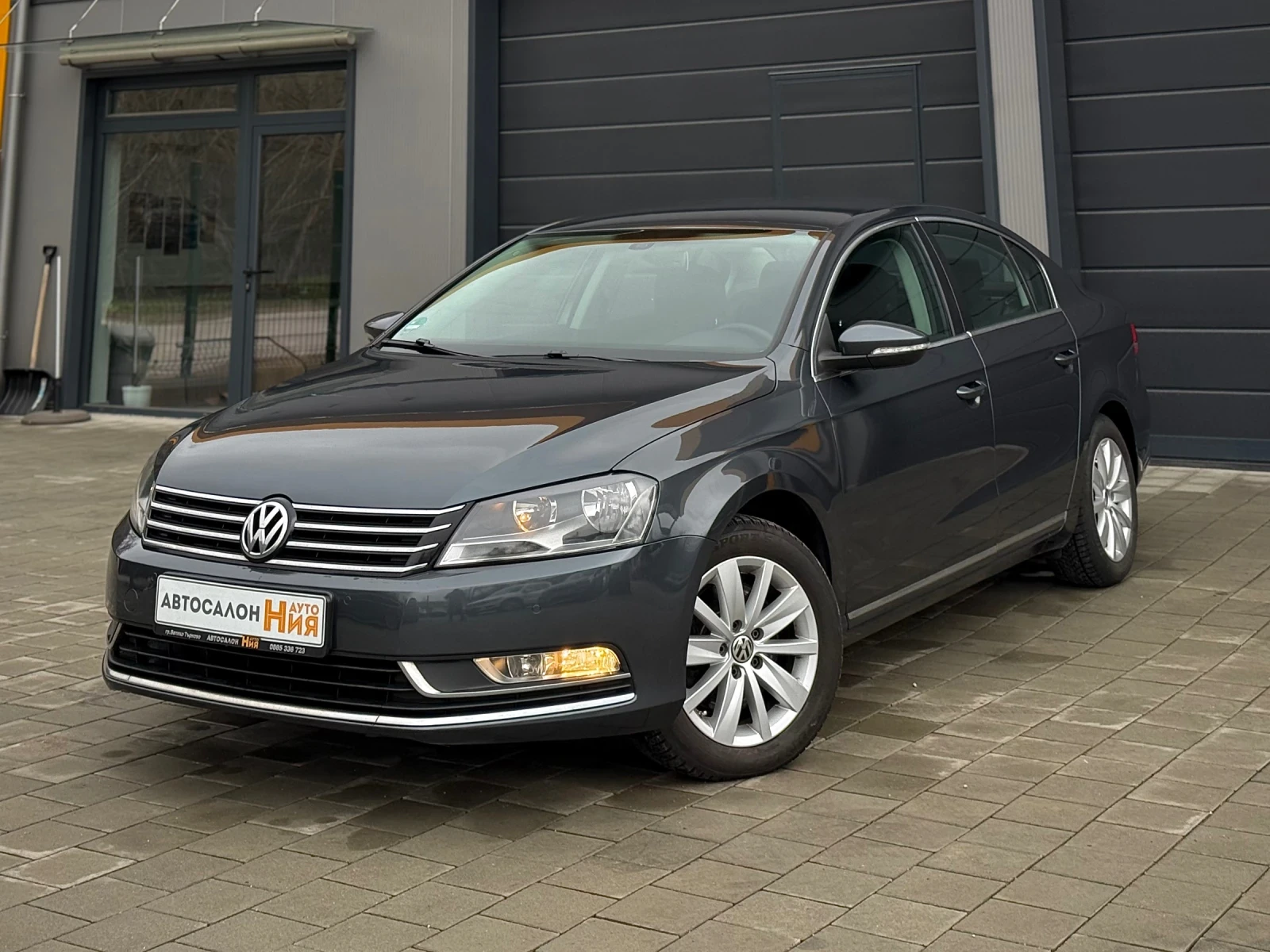 VW Passat 2.0TDI * NAVI* Climatronic* Tempomat* Подгрев* , снимка 1