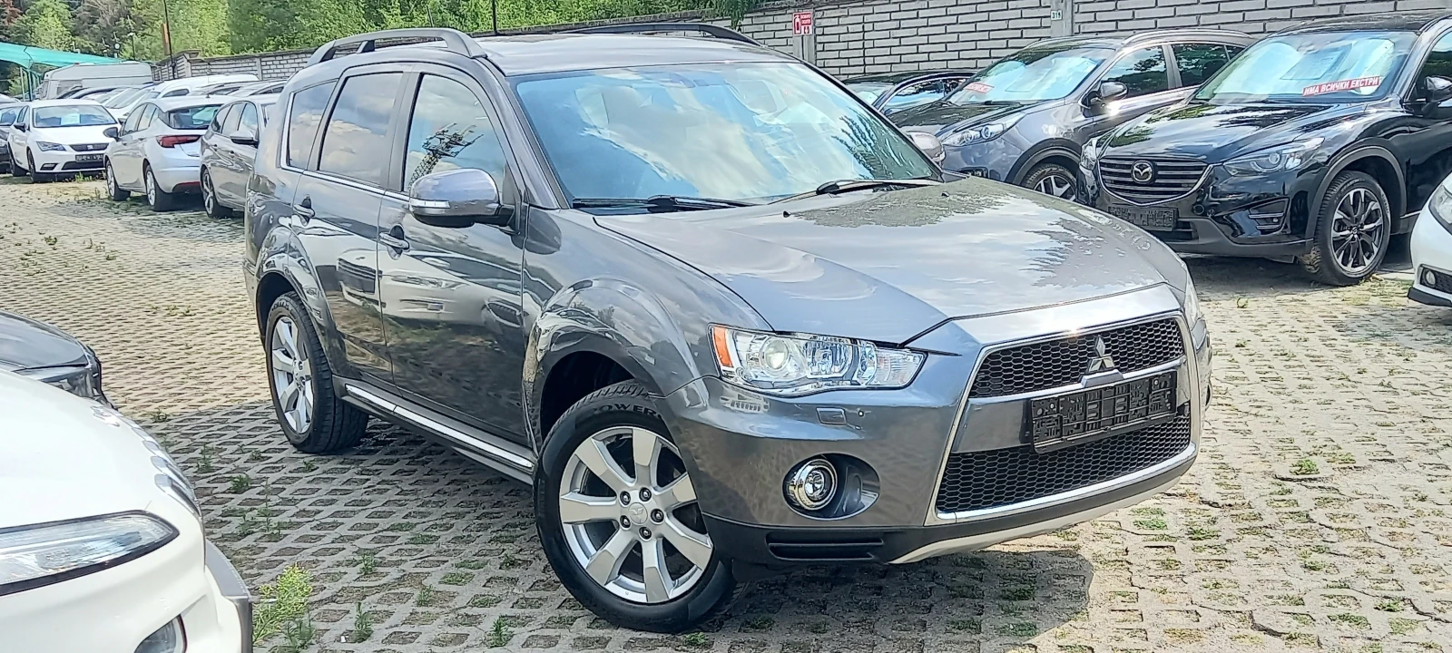 Mitsubishi Outlander 4Х4 FULL ИЗКЛЮЧИТЕЛЕН СЕРВИЗ КНИЖКА УНИКАТ 7-МЕСТА - изображение 2