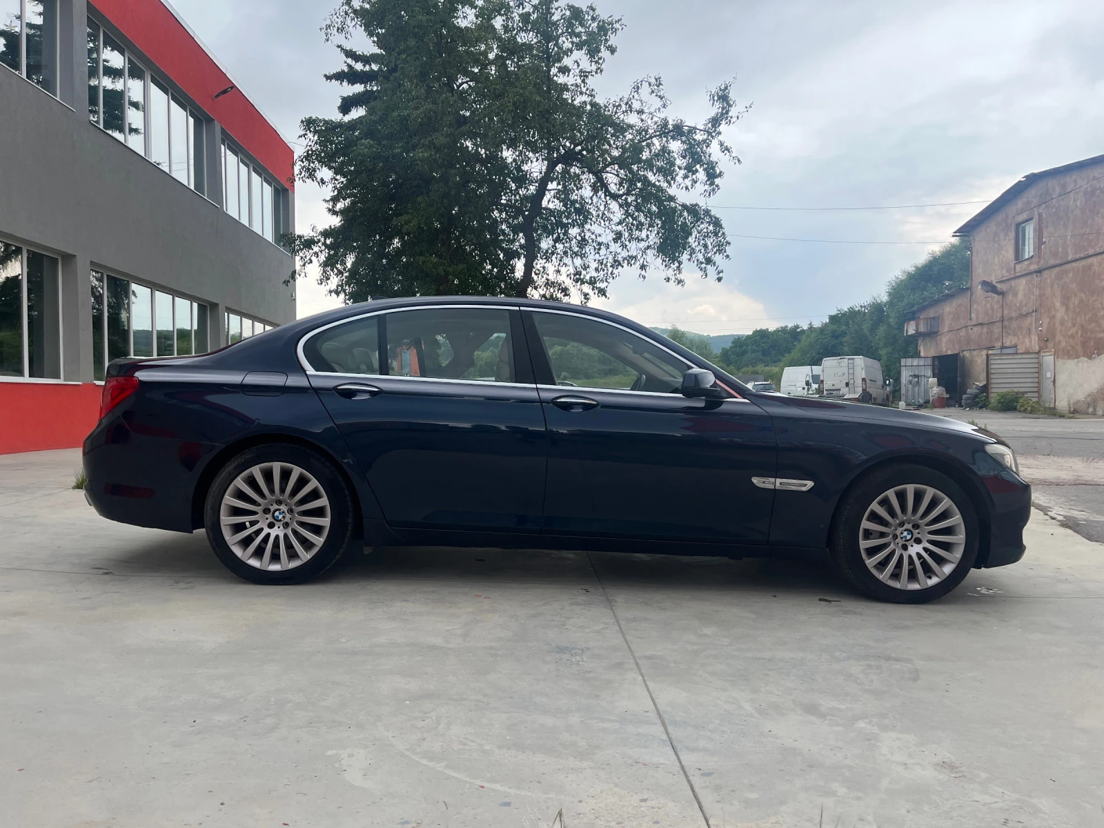 BMW 740 Xdrive 4, 0d - изображение 2