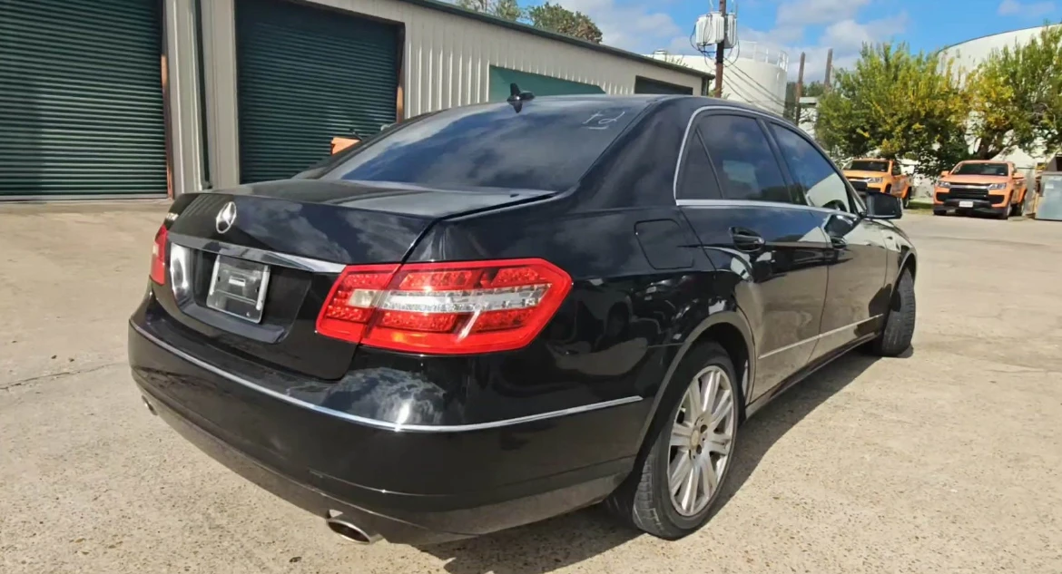 Mercedes-Benz E 350 Подгрев* Keyless* Harman/Kardon - изображение 5