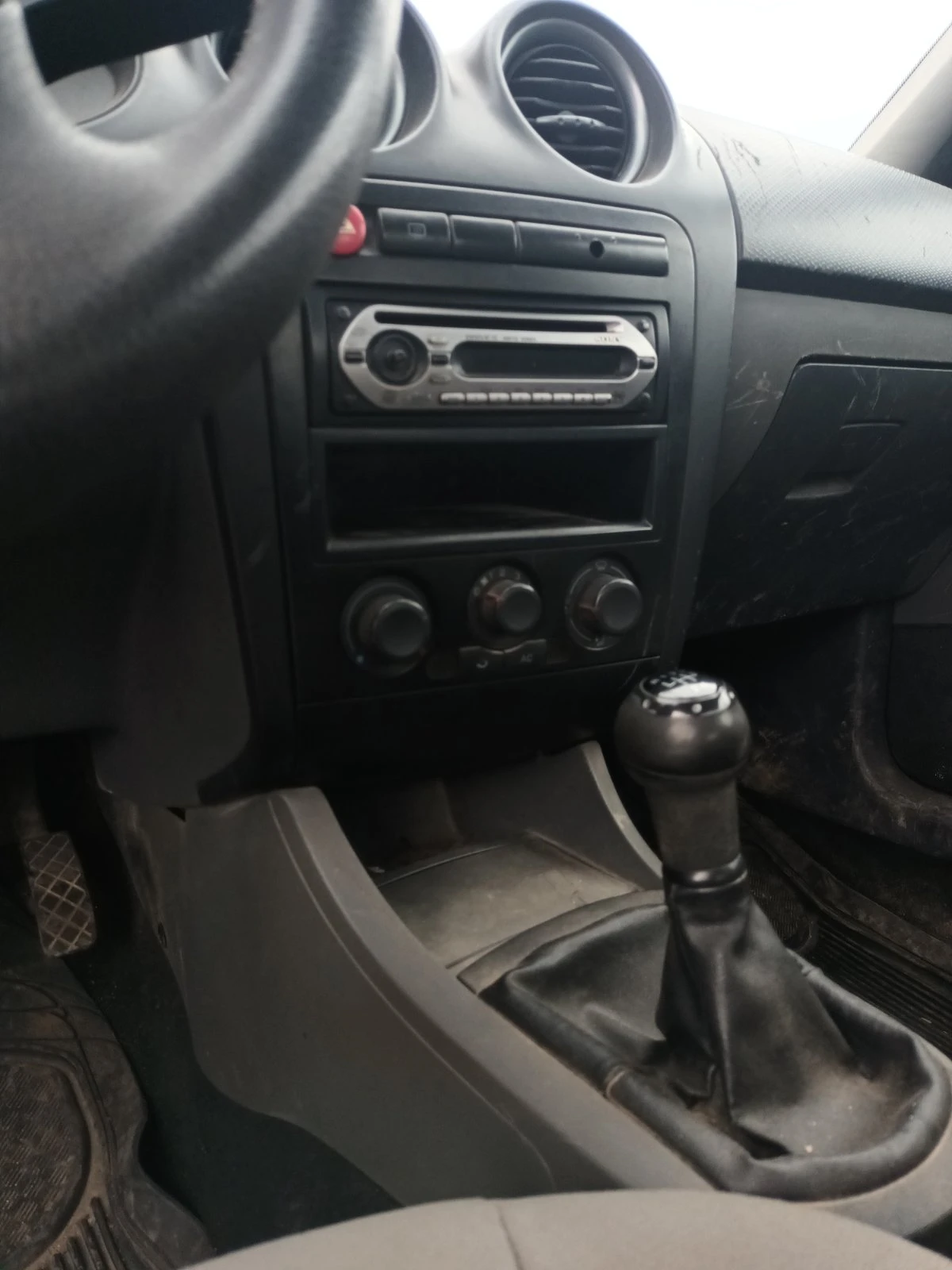 Seat Ibiza 1.2i - изображение 9