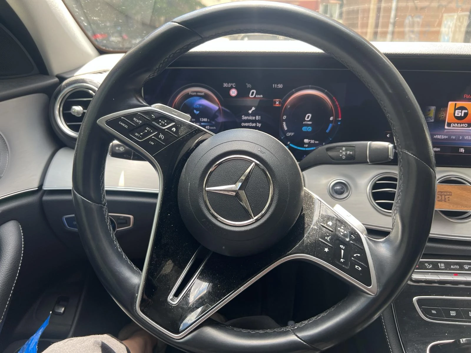 Mercedes-Benz E 300 DE, AMG - изображение 10