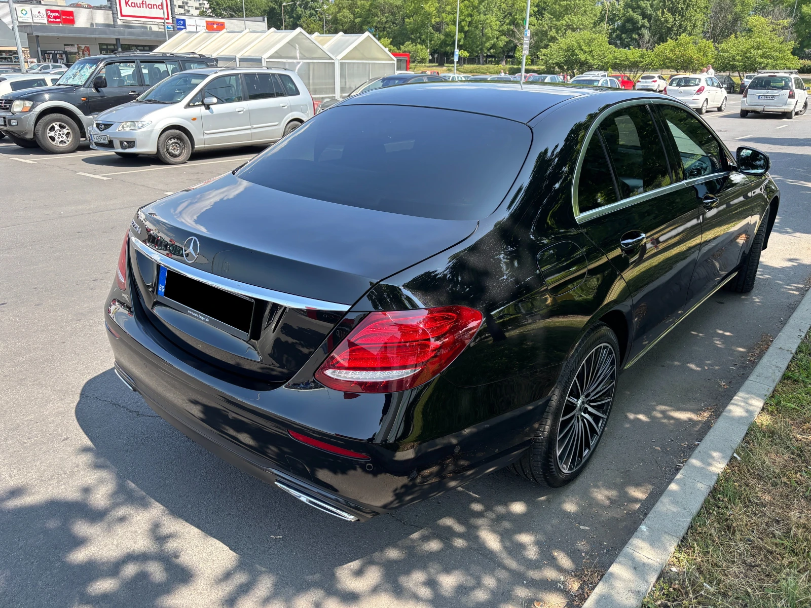 Mercedes-Benz E 220  - изображение 4