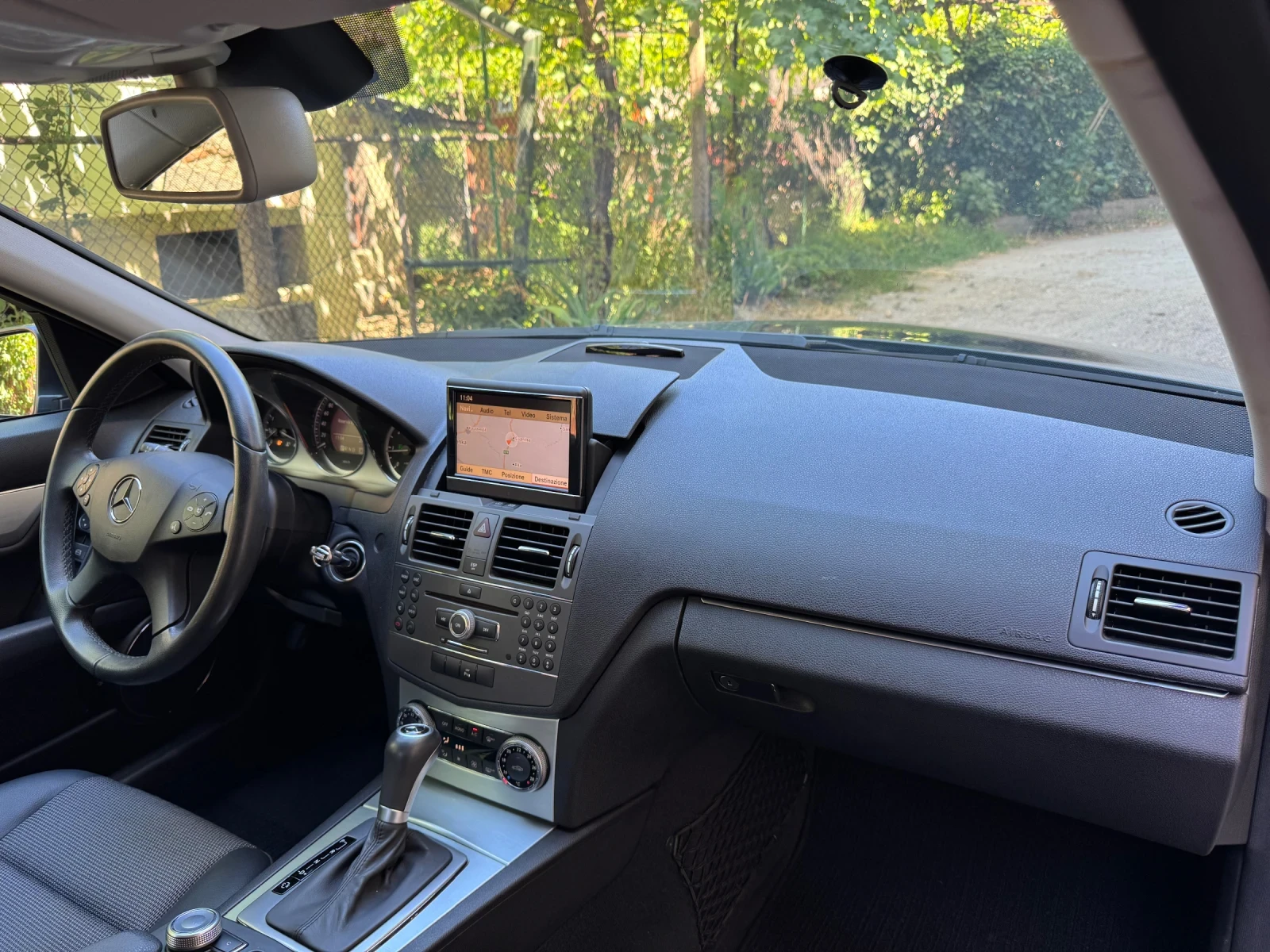 Mercedes-Benz C 220 63.000км!!/ОРИГИНАЛНАТА БОЯ/ГАРАЖНА/AVANTGARDE/НОВ - изображение 10