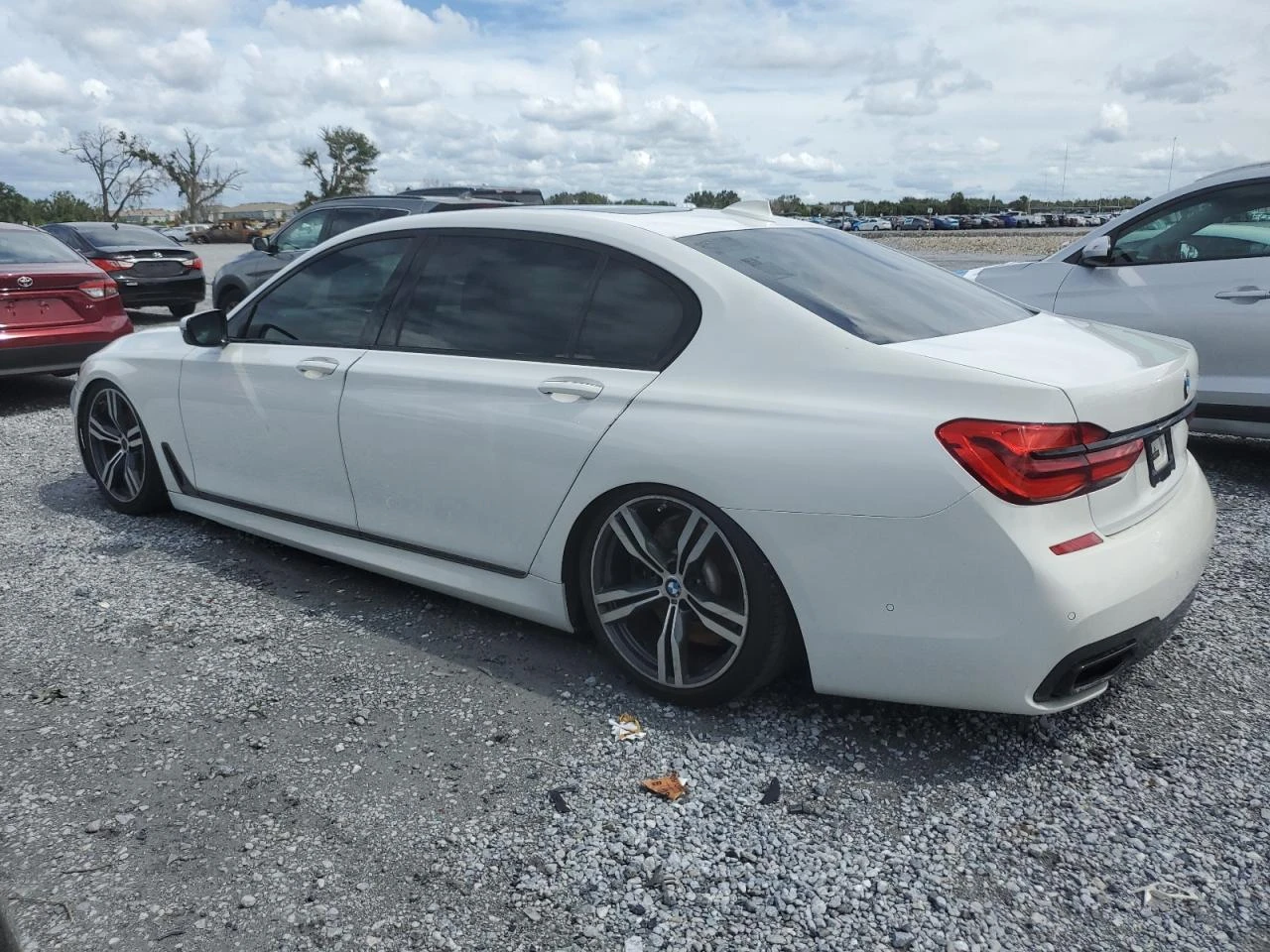 BMW 750 LONG * * CARFAX * * АВТО КРЕДИТ - изображение 4