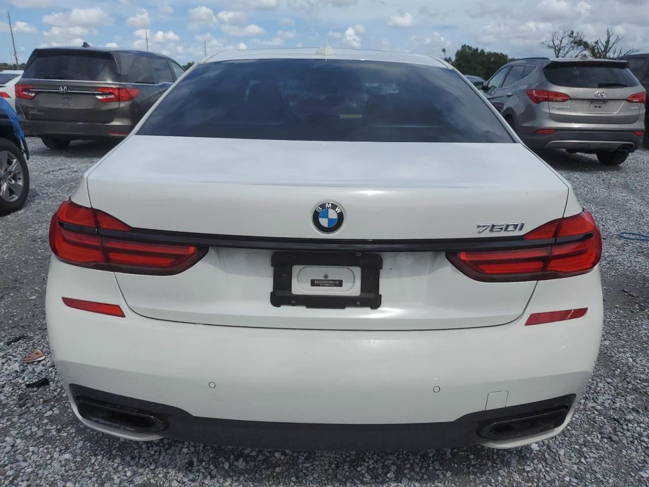 BMW 750 LONG * * CARFAX * * АВТО КРЕДИТ - изображение 6