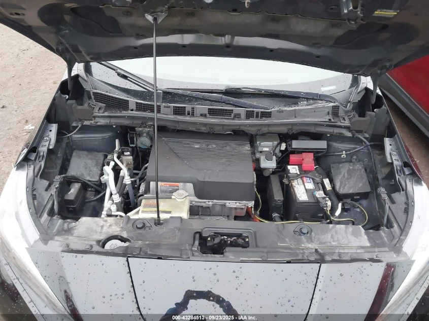 Nissan Leaf  UU  U NX Front Wheel Drive | Mobile.bg   17