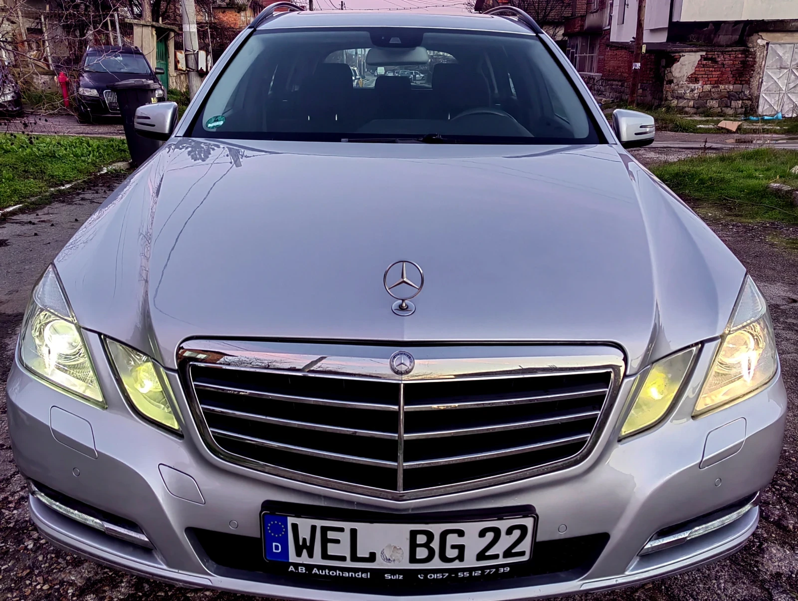 Mercedes-Benz E 220 Harman /7G - изображение 3