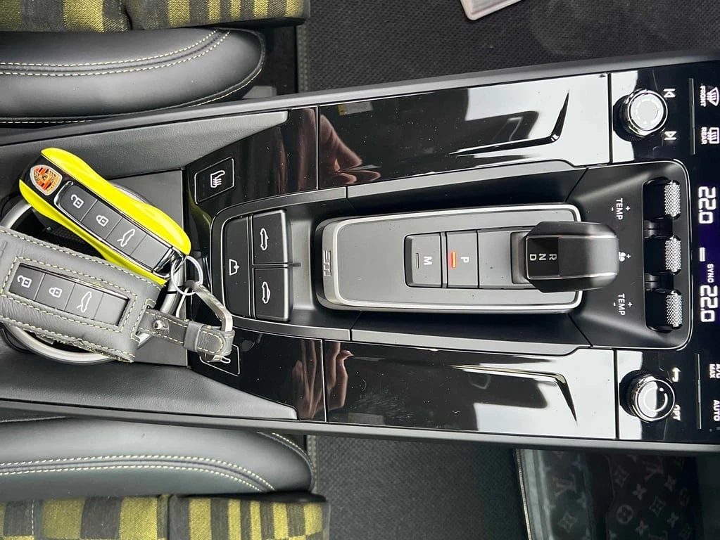 Porsche 911 * Spirit 70 Cabriolet * CARFAX * ��� ������������  | Mobile.bg � ����������� 10