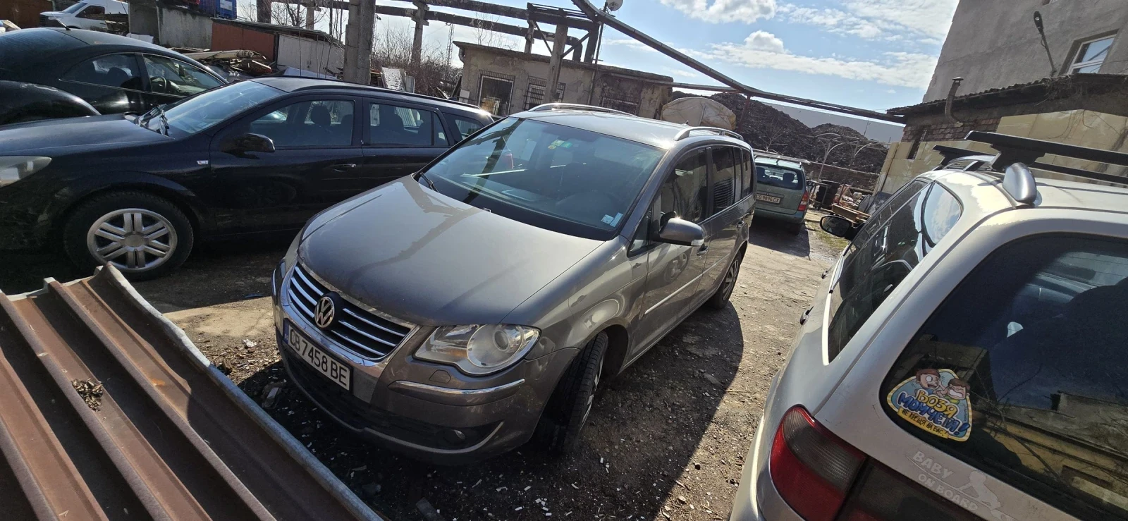 VW Touran, снимка 2 - Автомобили и джипове - 53734465