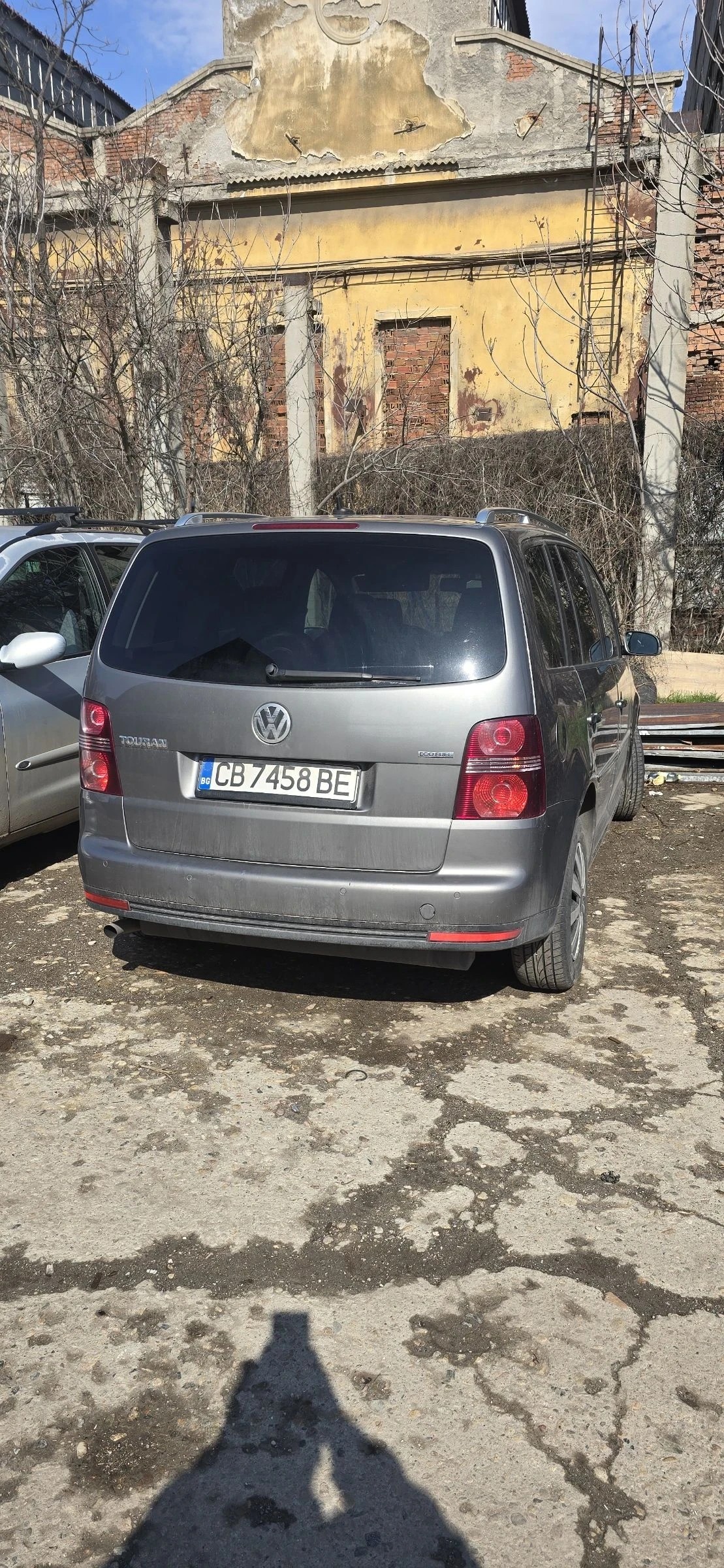 VW Touran, снимка 8 - Автомобили и джипове - 53734465