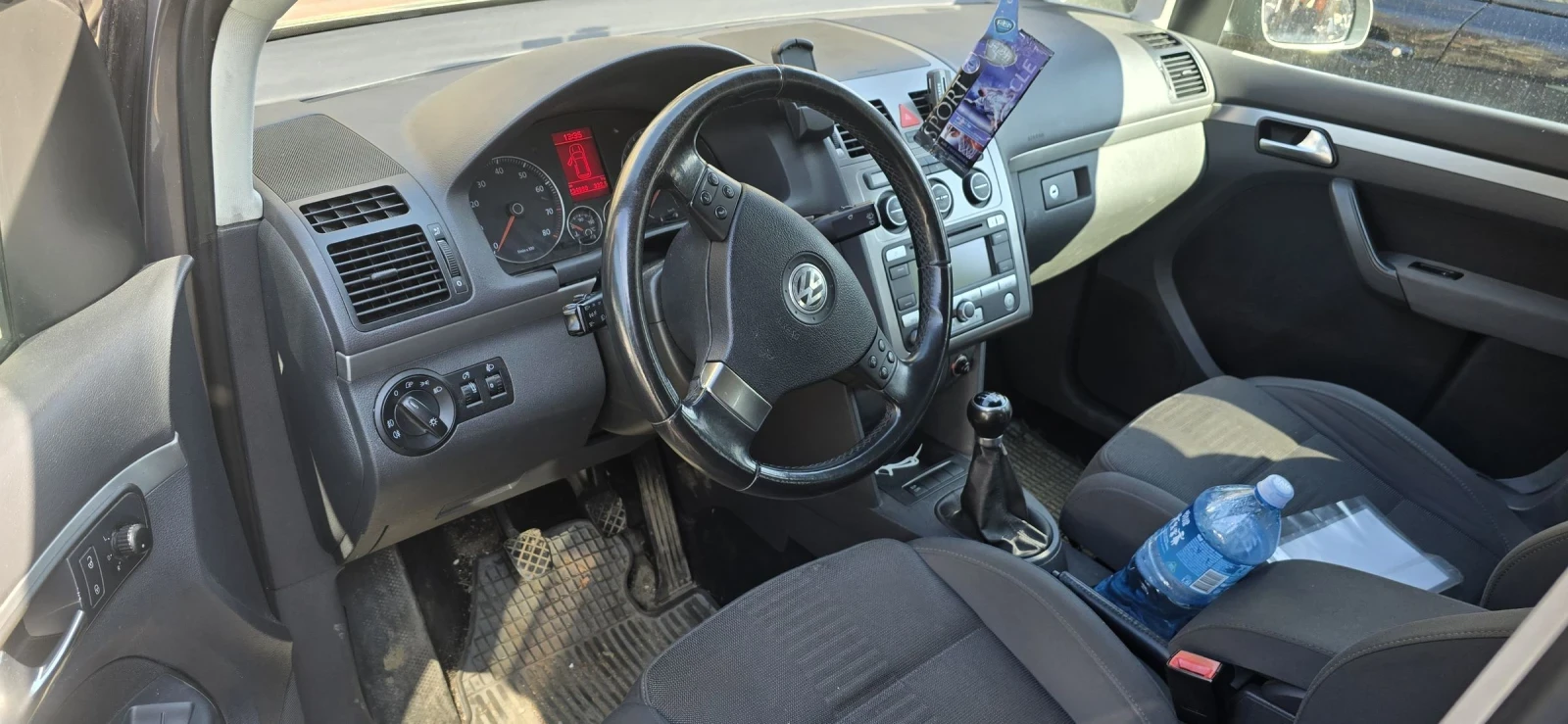 VW Touran, снимка 3 - Автомобили и джипове - 53734465