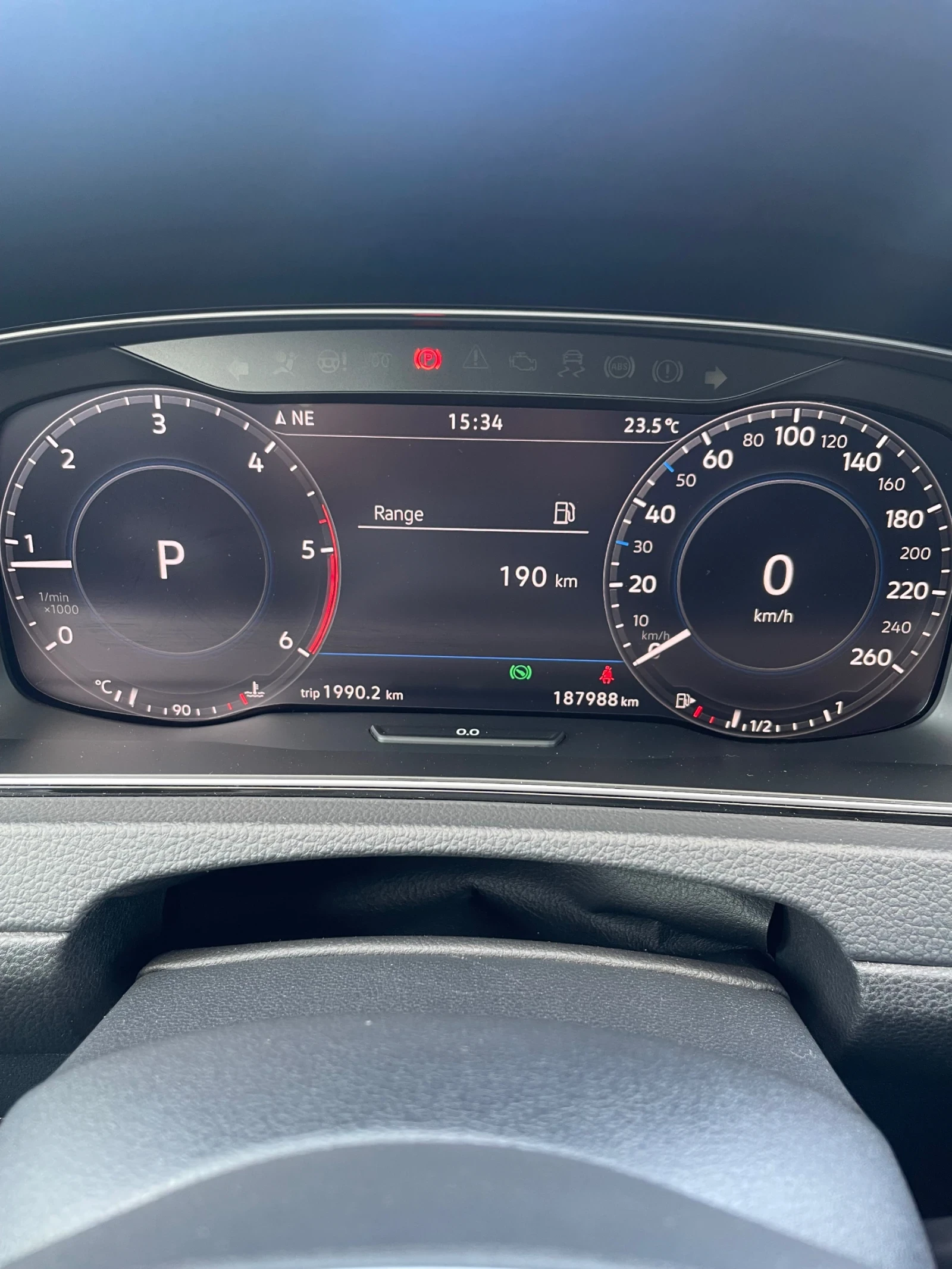 VW Golf 2.0 TDI, DSG, Pano, Dynamic lights, Digital cockpi, снимка 9 - Автомобили и джипове - 53871919