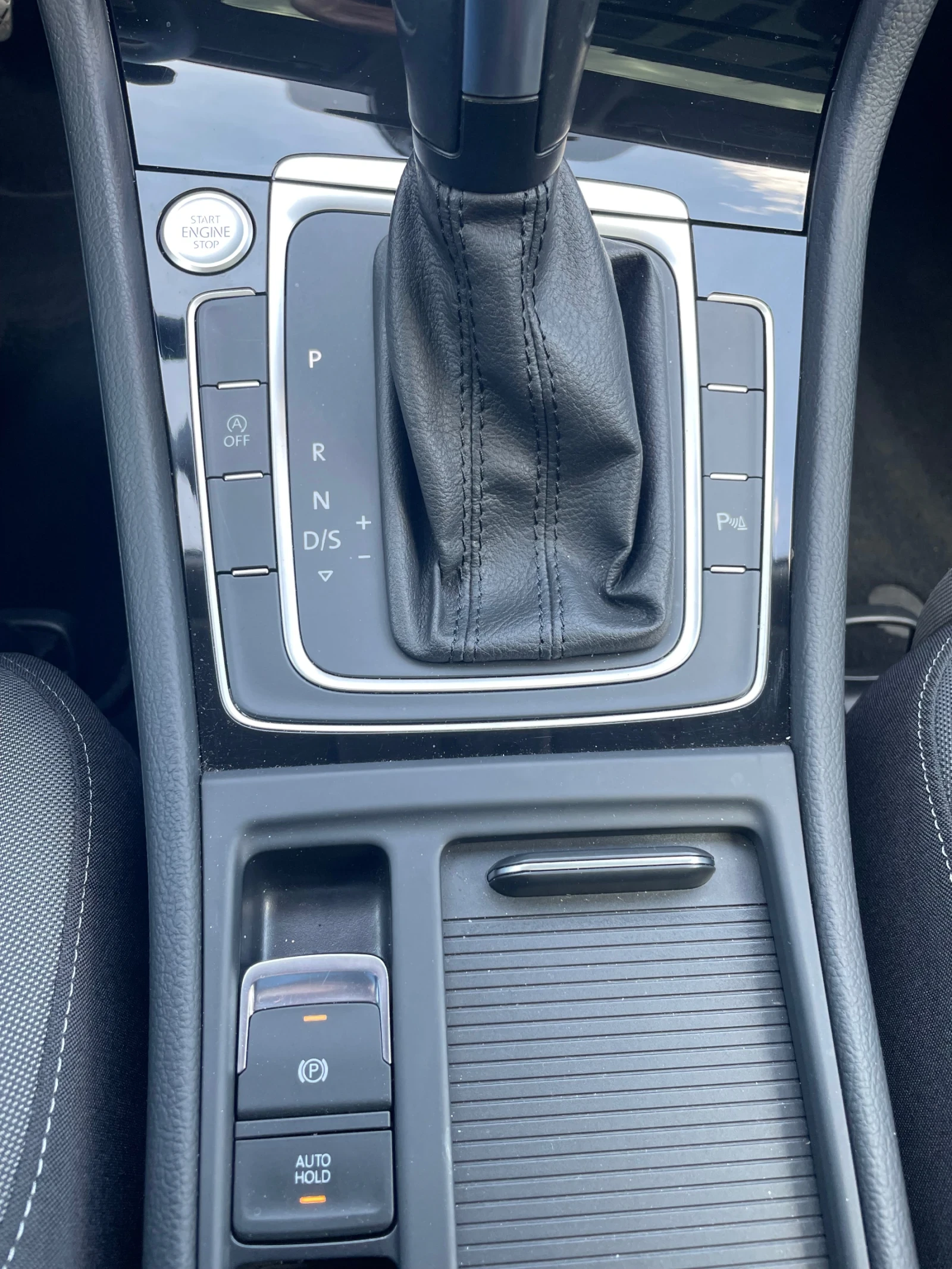 VW Golf 2.0 TDI, DSG, Pano, Dynamic lights, Digital cockpi, снимка 11 - Автомобили и джипове - 53871919