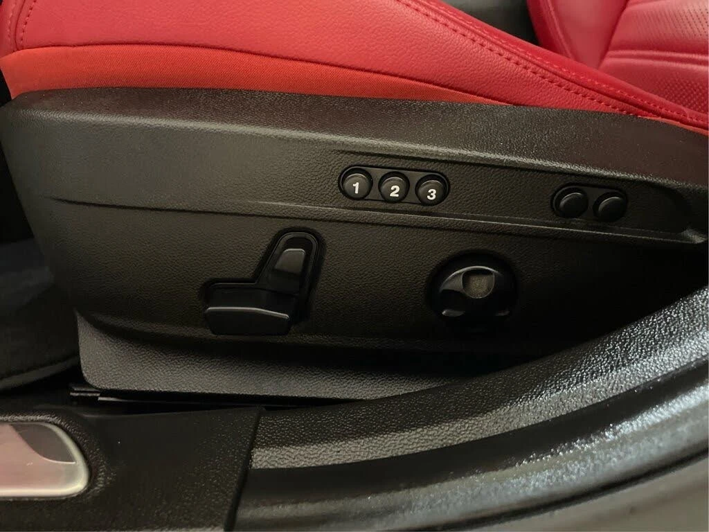 Alfa Romeo Giulia АвтоКредит* (ЦЕНА ДО БГ), снимка 11 - Автомобили и джипове - 54060416