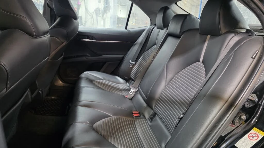 Toyota Camry XLE* FWD* АвтоКредит* (ЦЕНА ДО БГ), снимка 11 - Автомобили и джипове - 54069322