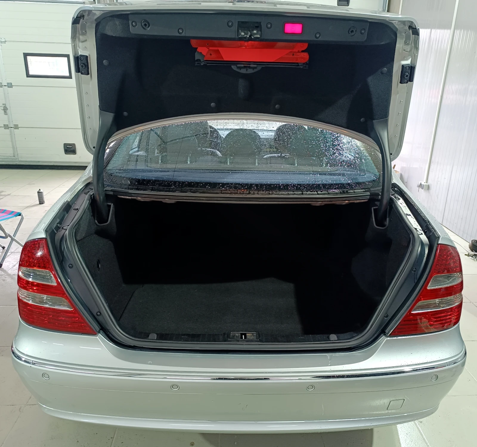 Mercedes-Benz E 280 CDI 4Matic, снимка 14 - Автомобили и джипове - 54270245