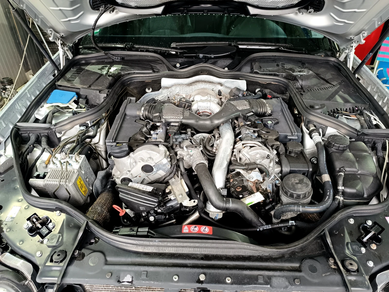 Mercedes-Benz E 280 CDI 4Matic, снимка 15 - Автомобили и джипове - 54270245