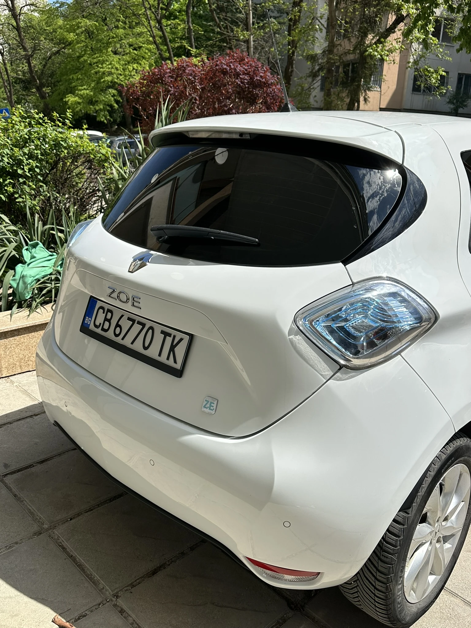 Renault Zoe, снимка 4 - Автомобили и джипове - 54440771