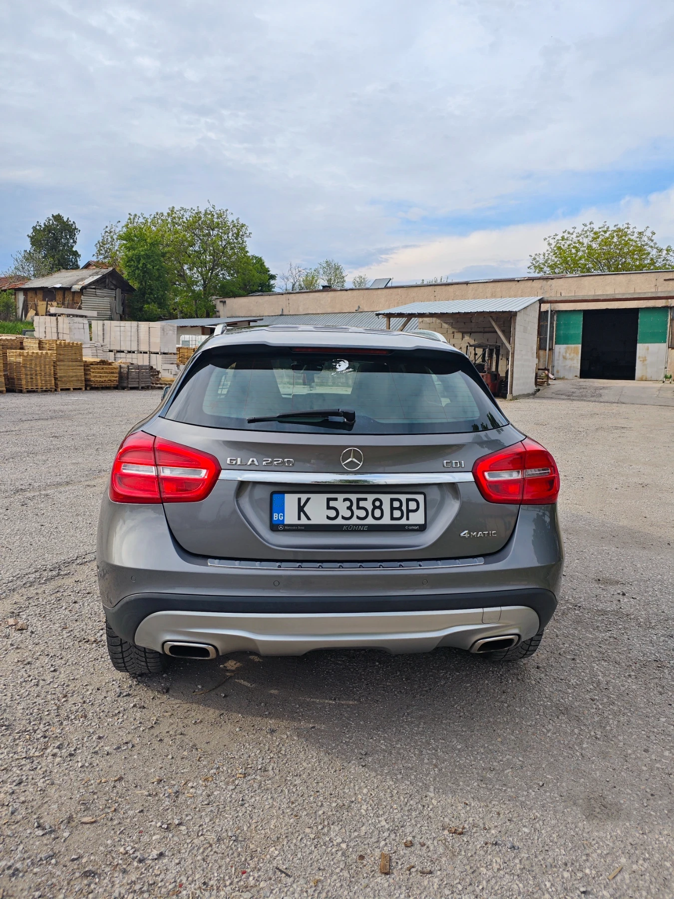 Mercedes-Benz CLA 220, снимка 5 - Автомобили и джипове - 54455326