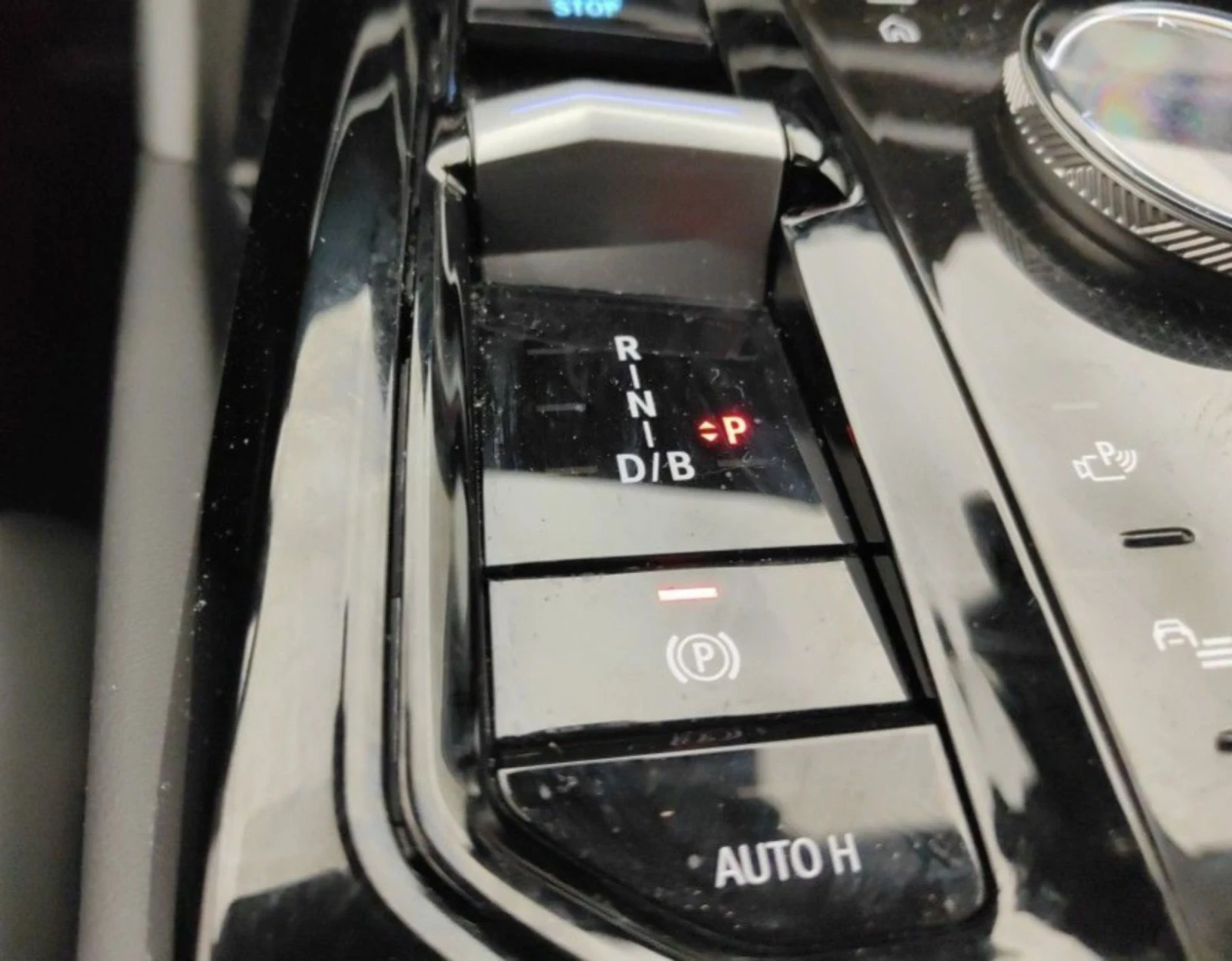 BMW i5 eDrive40.Kamera.Led.Navi.ACC, снимка 11 - Автомобили и джипове - 54657173