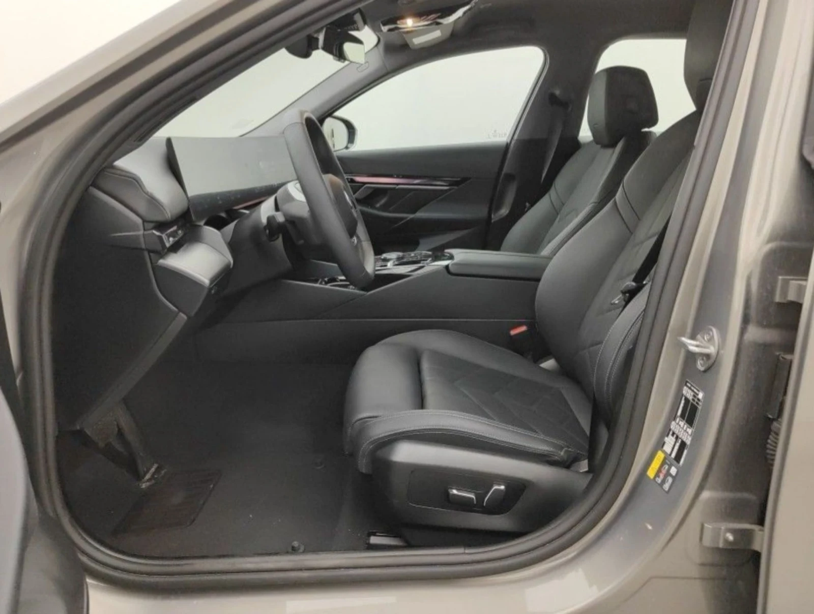 BMW i5 eDrive40.Kamera.Led.Navi.ACC, снимка 6 - Автомобили и джипове - 54657173