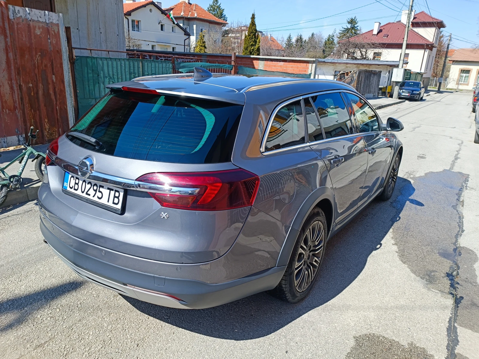 Opel Insignia, снимка 4 - Автомобили и джипове - 54748412