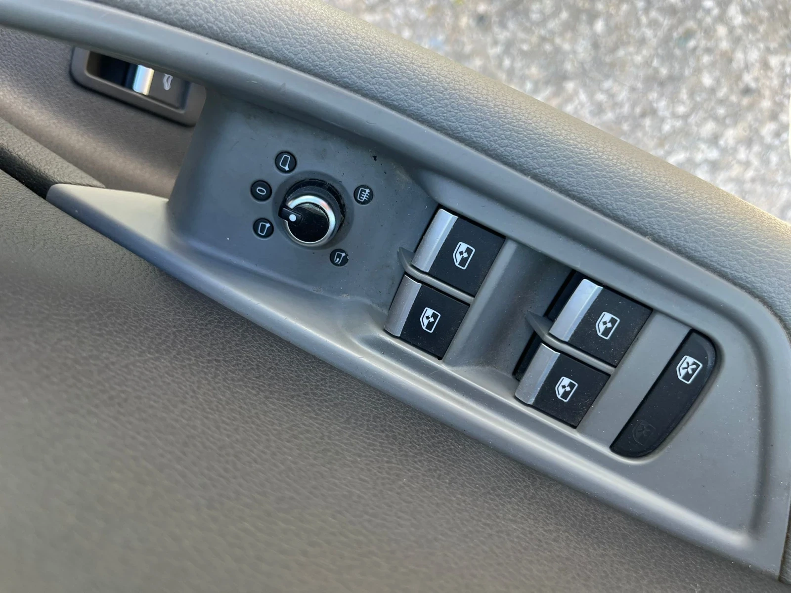 Audi A4 det седан 40tdi, снимка 12 - Автомобили и джипове - 54754463