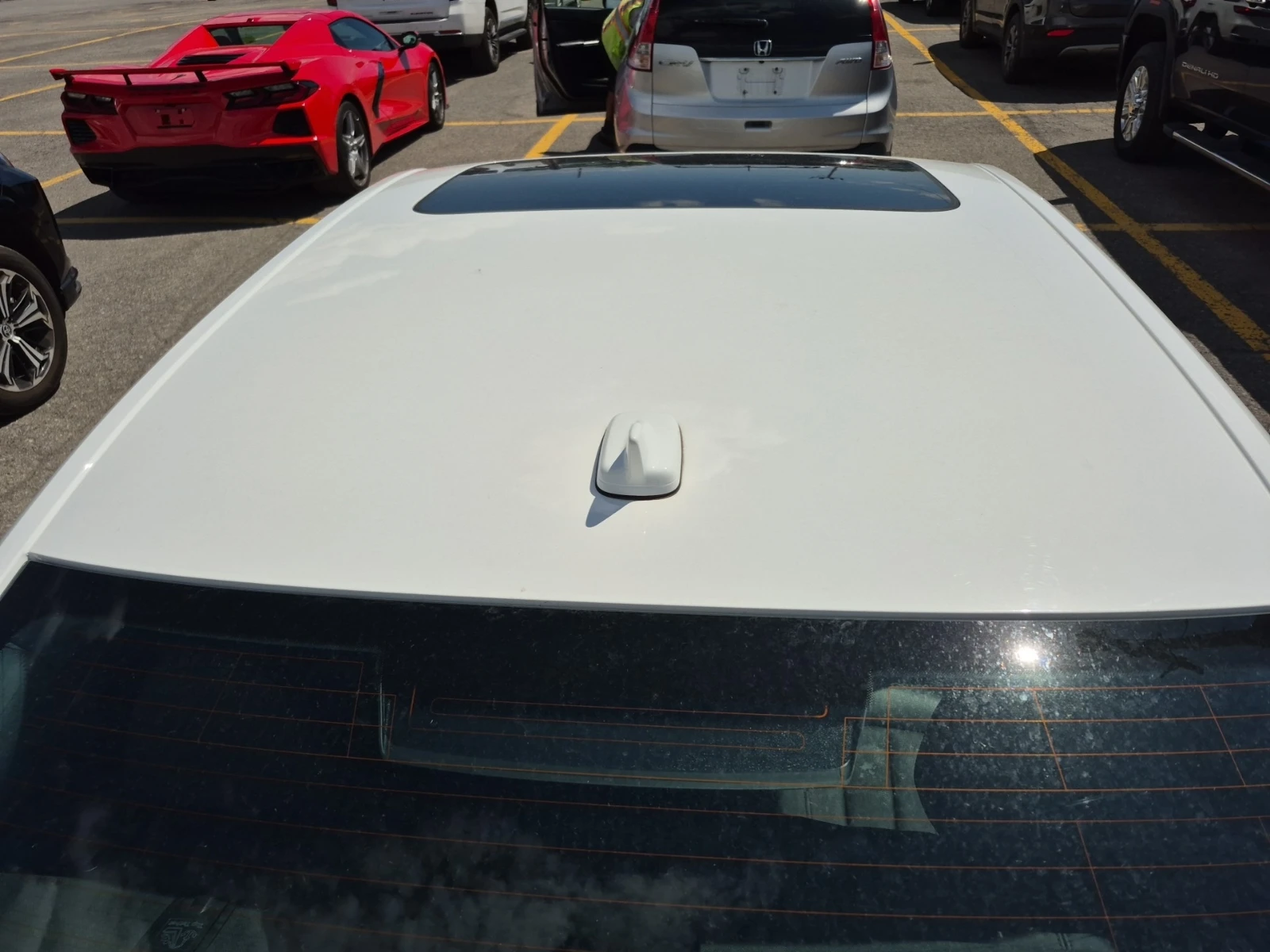 Audi A4 Komfort * Keyless * CARFAX * АВТО КРЕДИТ * , снимка 5 - Автомобили и джипове - 54883615