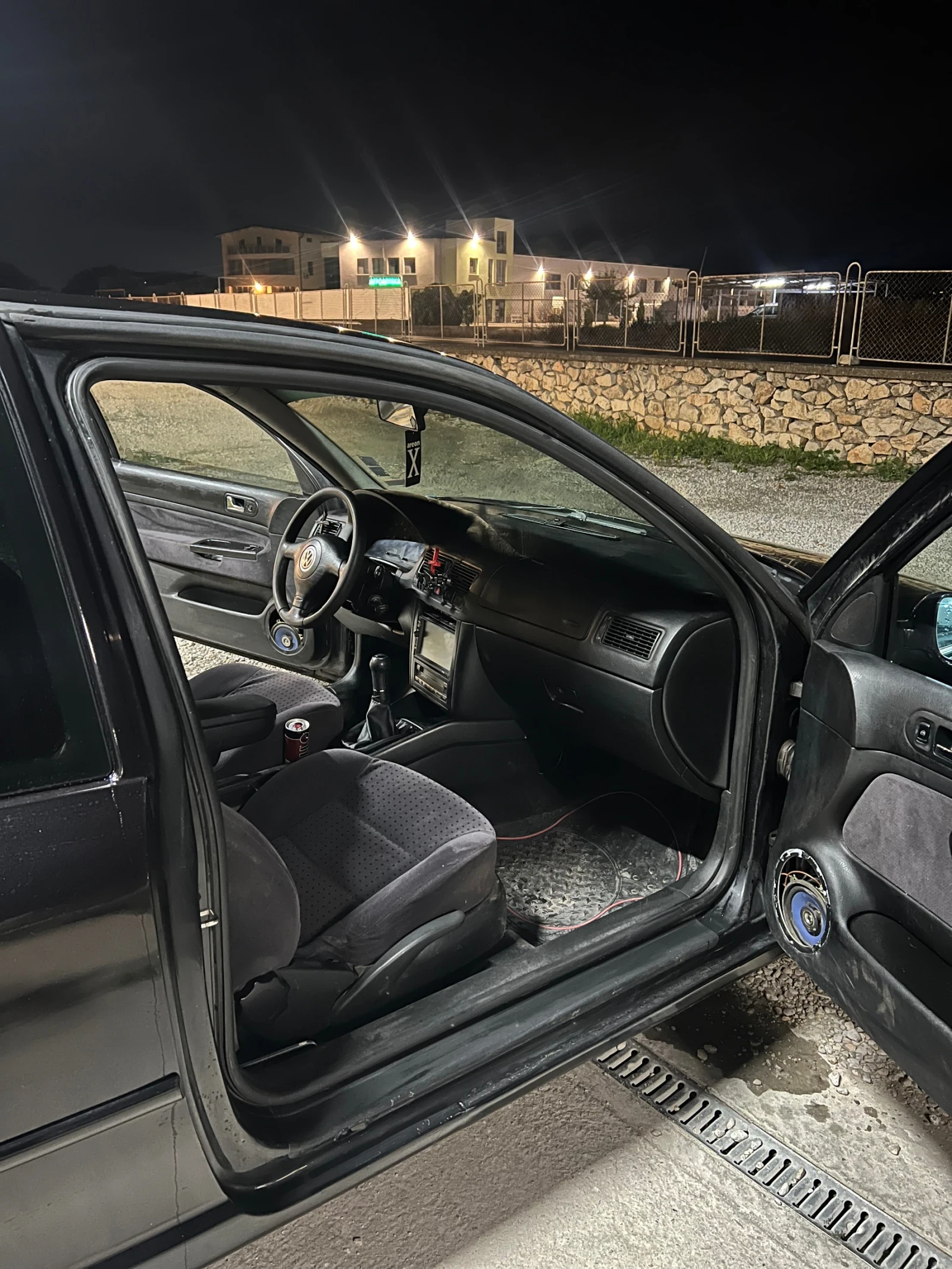 VW Golf, снимка 7 - Автомобили и джипове - 55060436