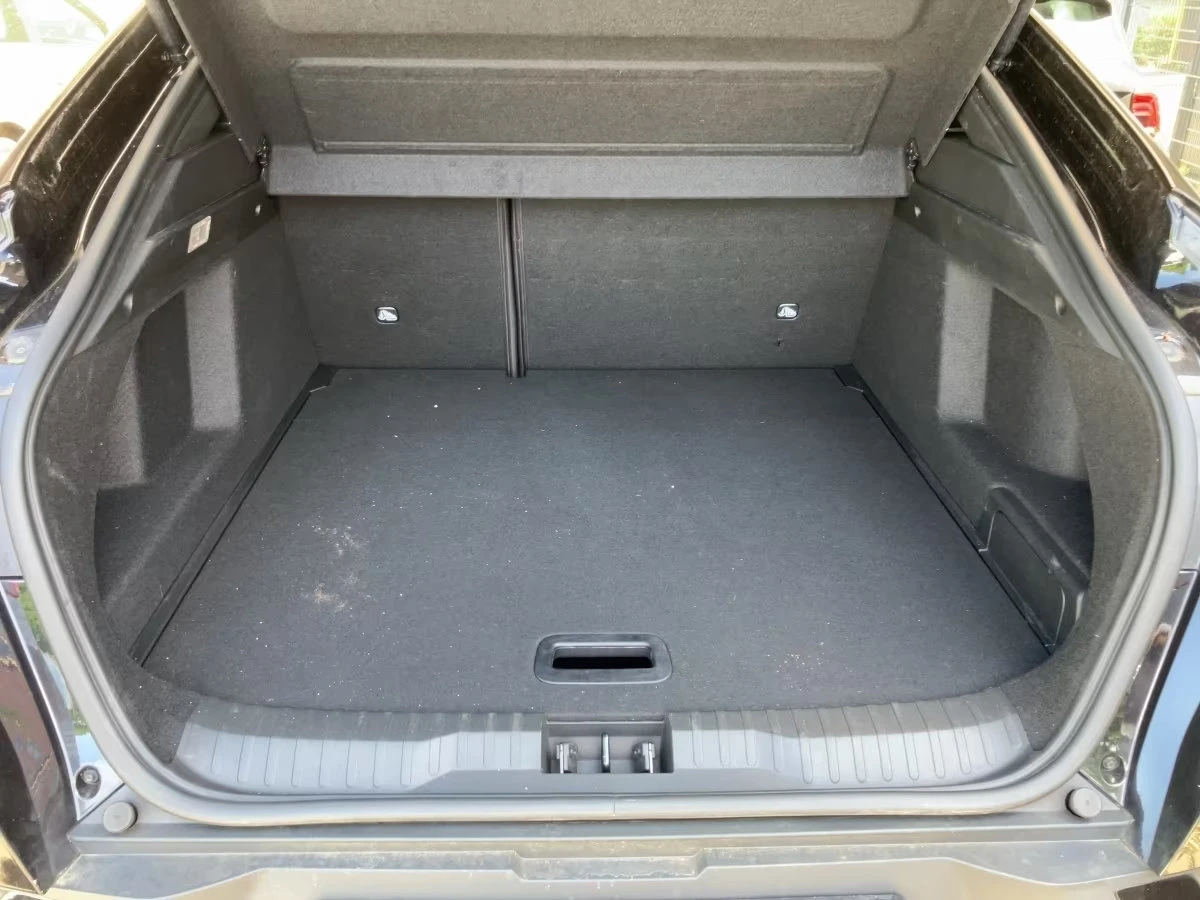 Renault Arkana E-TECH/145HP/R.S.LINE/360/ACC/LED/KLESS/CARBON568z, снимка 7 - Автомобили и джипове - 55218029