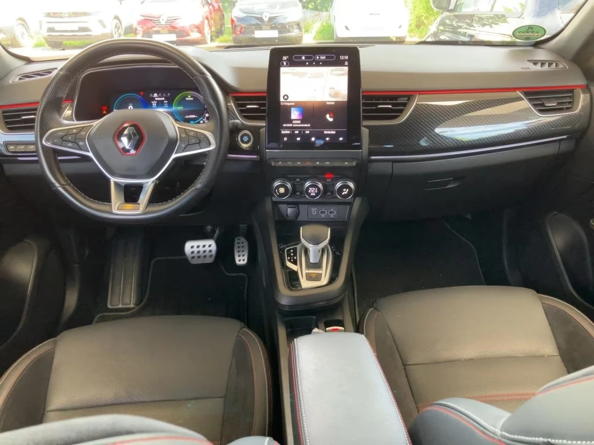Renault Arkana E-TECH/145HP/R.S.LINE/360/ACC/LED/KLESS/CARBON568z, снимка 9 - Автомобили и джипове - 55218029