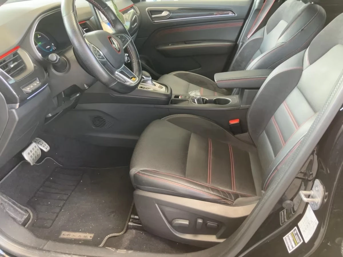 Renault Arkana E-TECH/145HP/R.S.LINE/360/ACC/LED/KLESS/CARBON568z, снимка 13 - Автомобили и джипове - 55218029