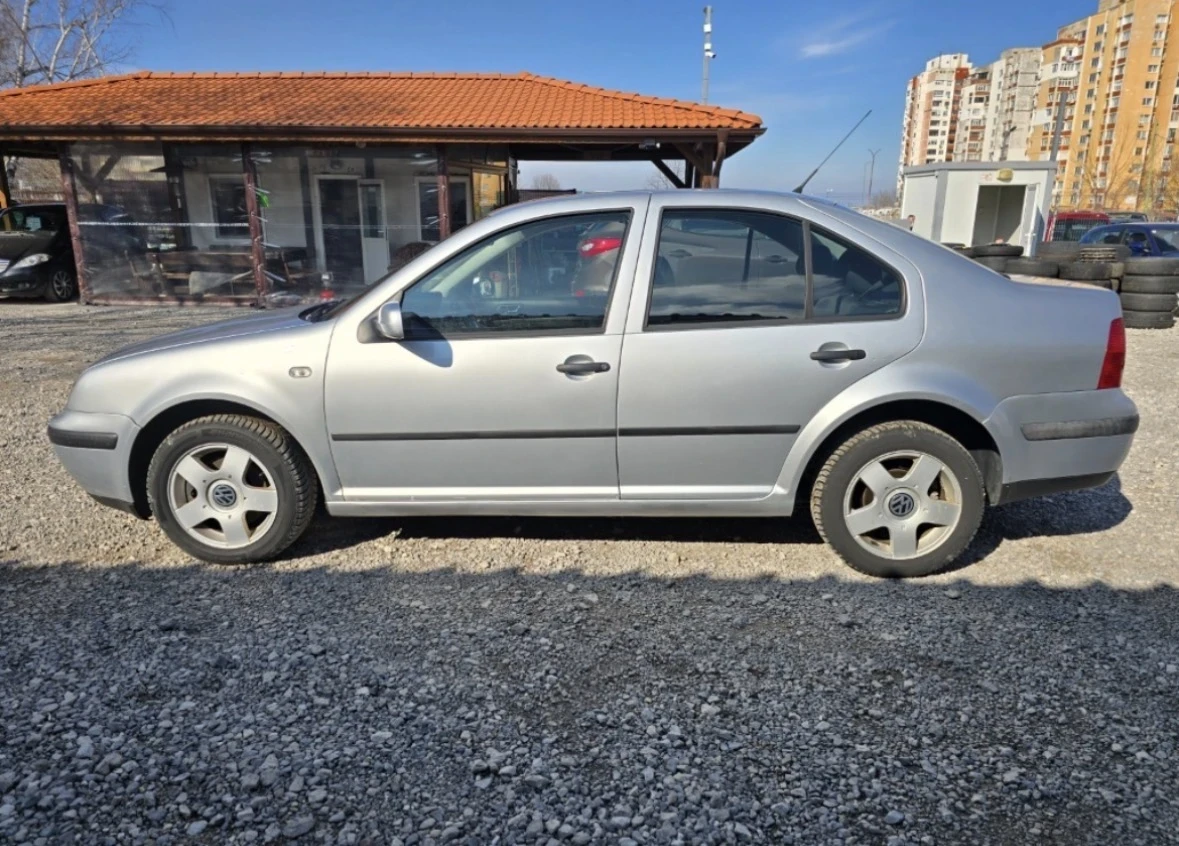 VW Bora 1.9 TDi, снимка 6 - Автомобили и джипове - 55270264