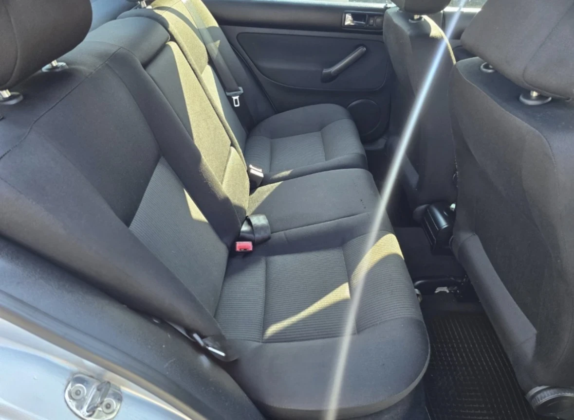 VW Bora 1.9 TDi, снимка 4 - Автомобили и джипове - 55270264
