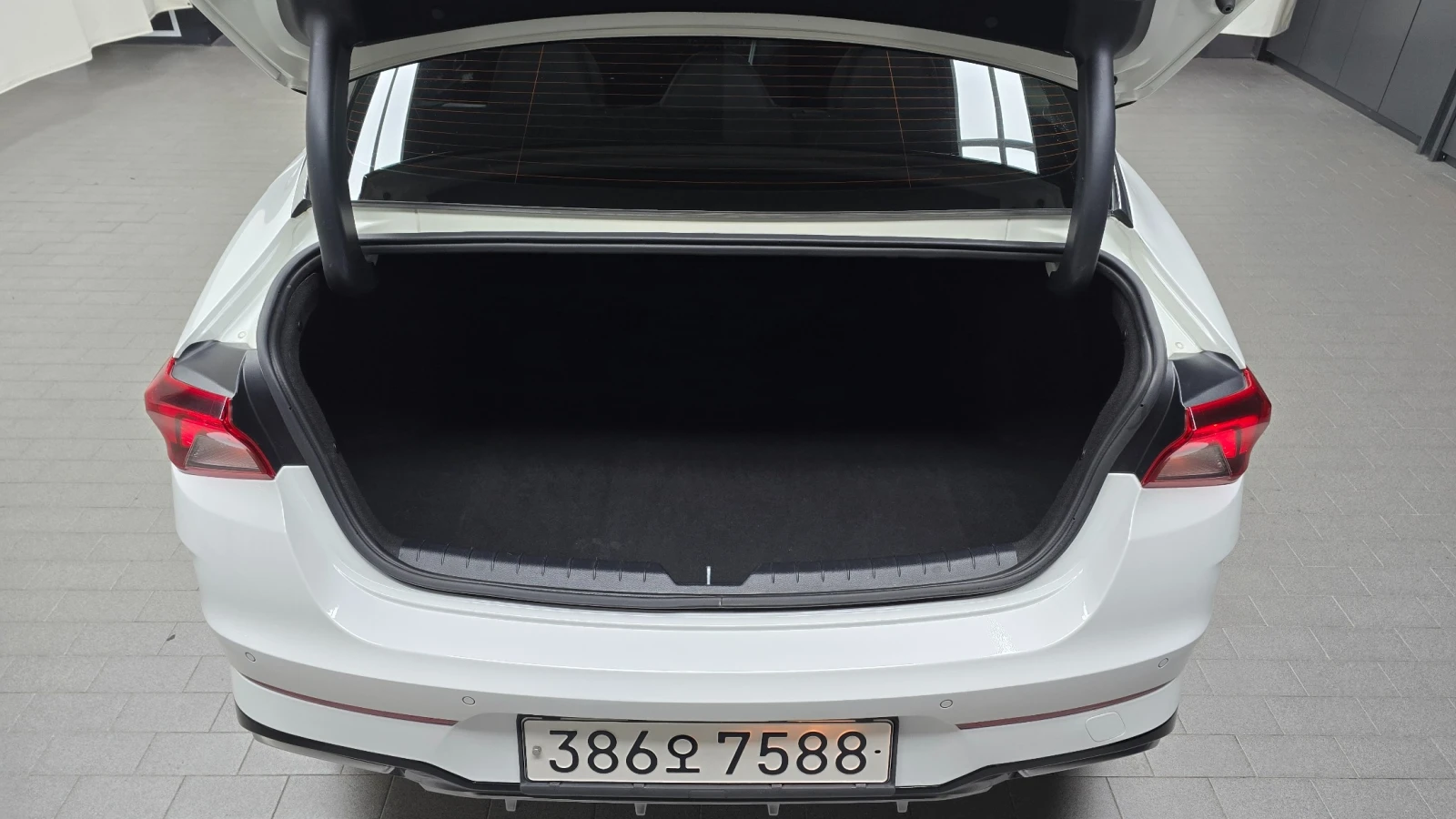 Kia K5 Trendy, снимка 17 - Автомобили и джипове - 55434418