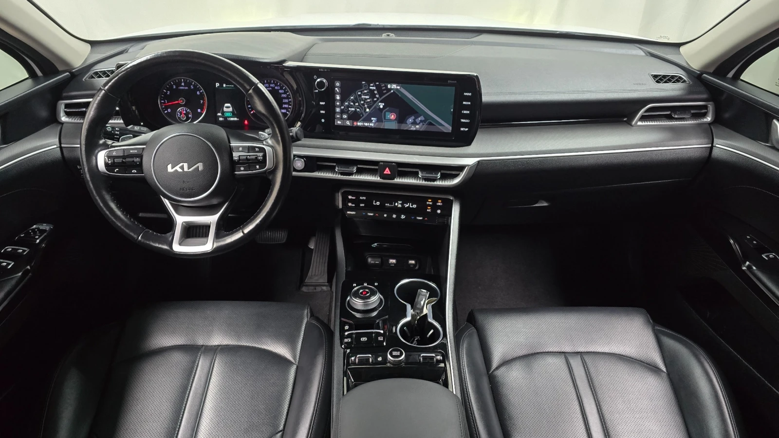 Kia K5 Trendy, снимка 9 - Автомобили и джипове - 55434418