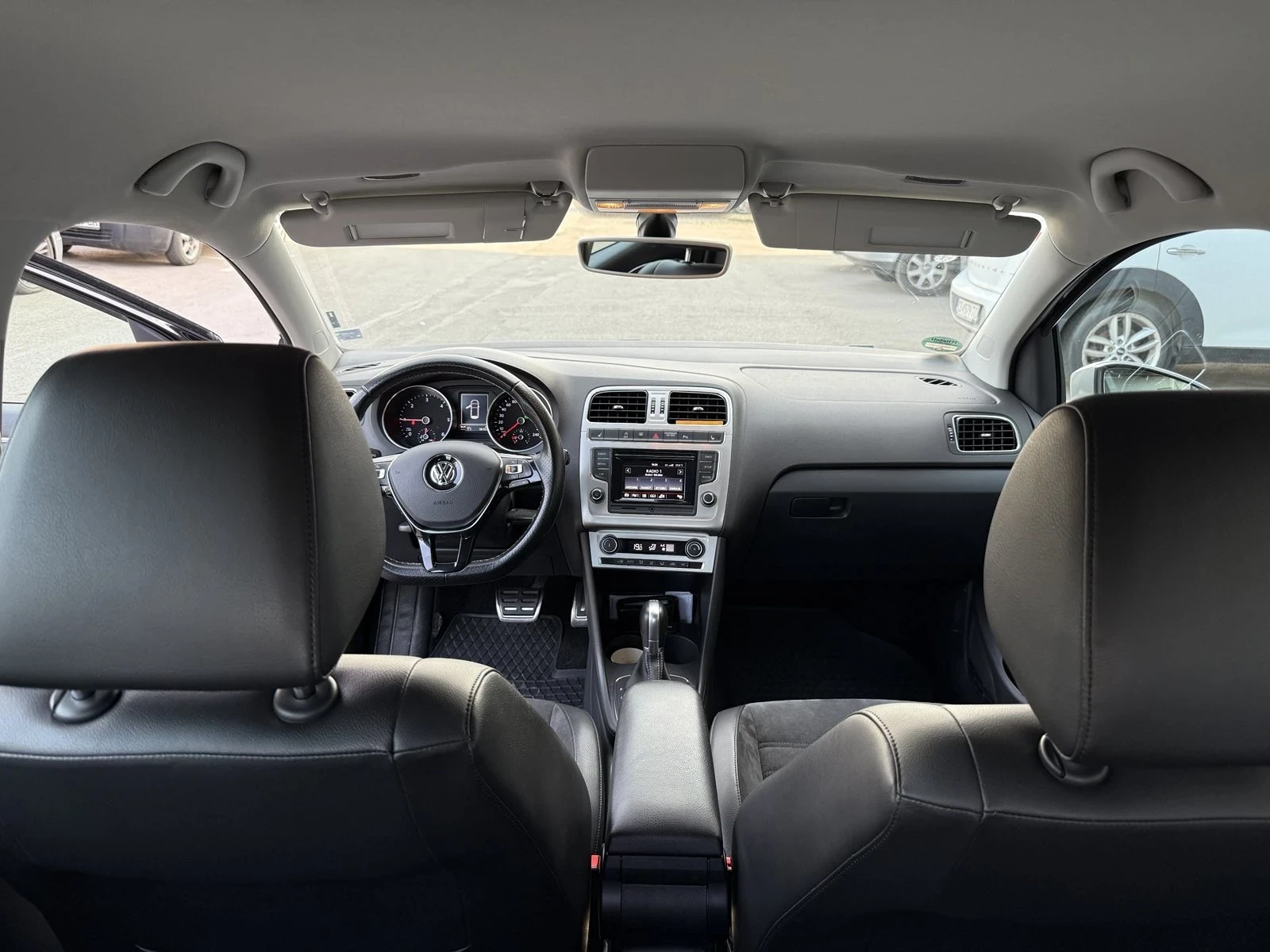 VW Polo Cross+ 1, 4TDI+ 90kc+ DSG+ Подгрев+ BiXenon, снимка 9 - Автомобили и джипове - 55663156