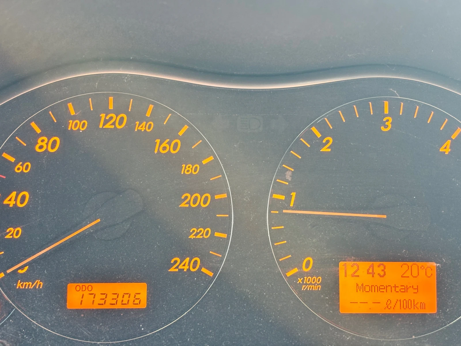 Toyota Avensis, снимка 6 - Автомобили и джипове - 56531893