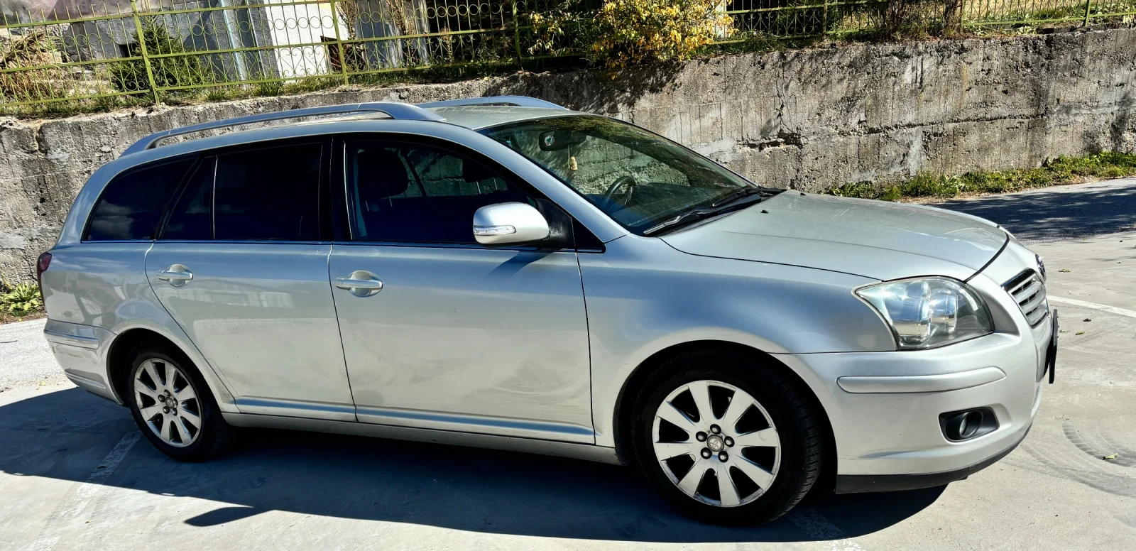 Toyota Avensis, снимка 3 - Автомобили и джипове - 56531893