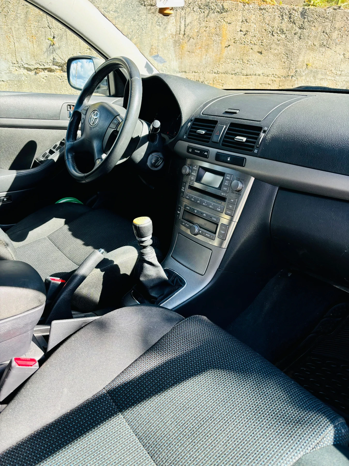 Toyota Avensis, снимка 8 - Автомобили и джипове - 56531893