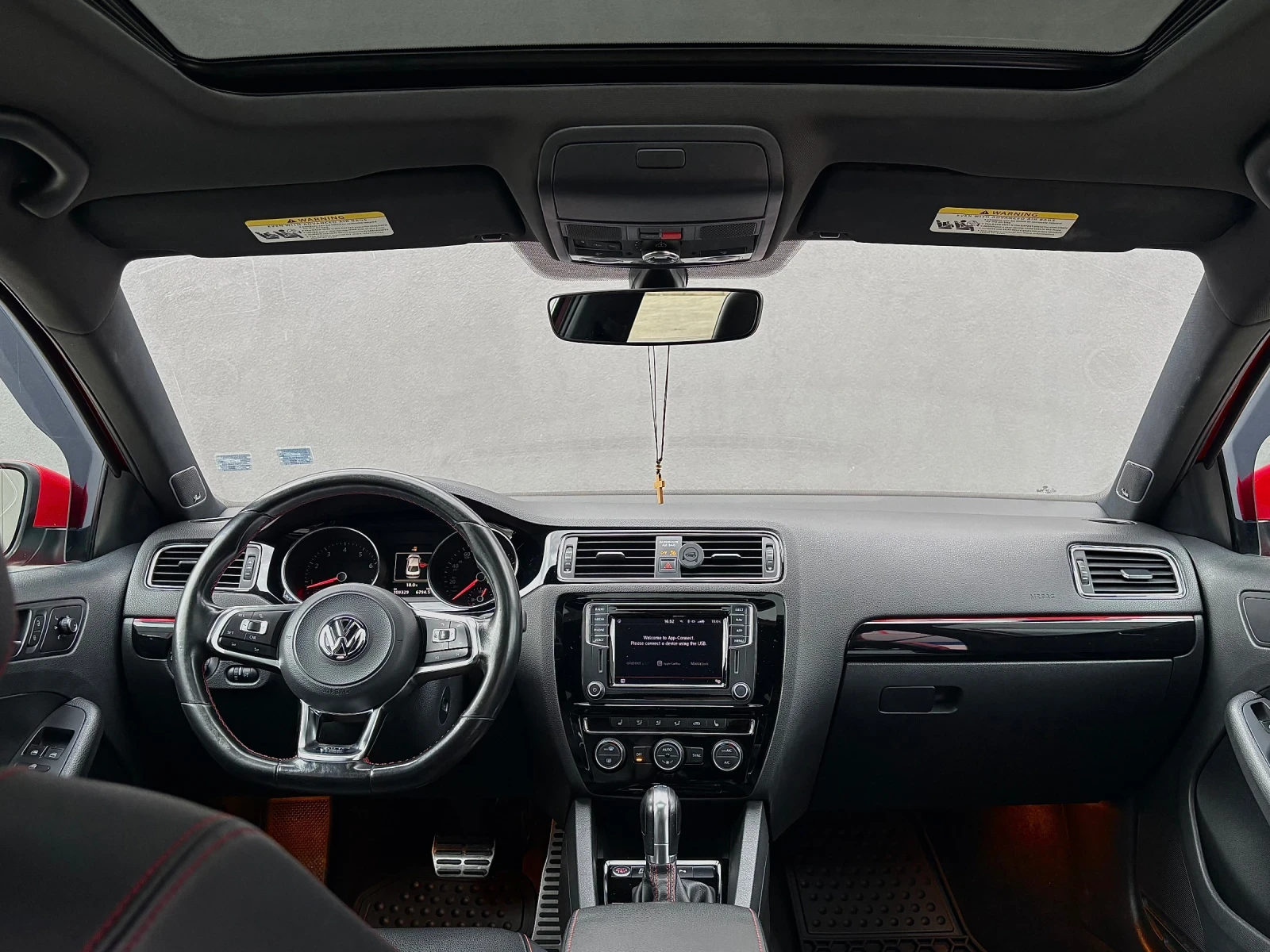 VW Golf Jetta GTI 2.0 211�.� ���+ �������* + ������� | Mobile.bg � ����������� 11